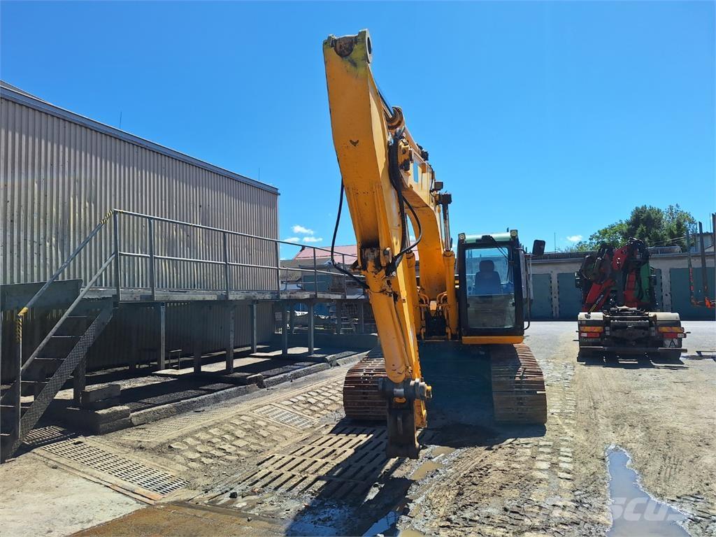 JCB JS 210L Būvniecība- Citi