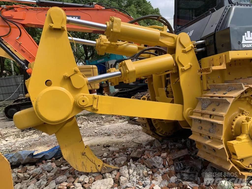 Shantui SD 32 Kāpurķēžu buldozeri