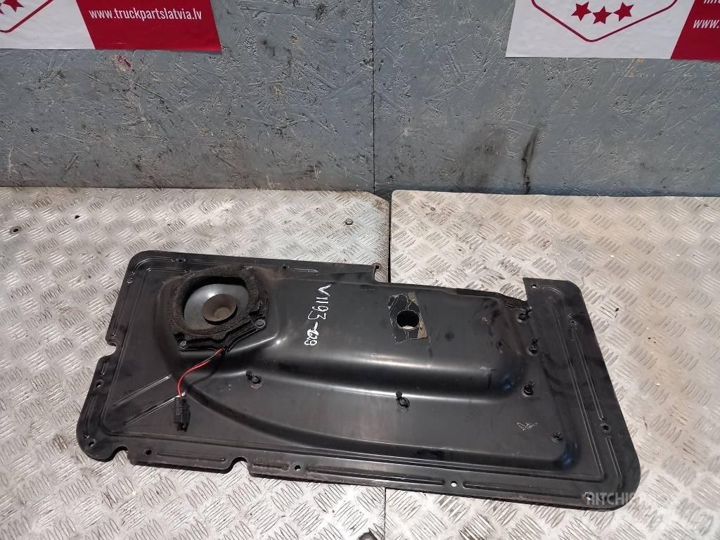 Volvo FH 12     20391514 Kabīnes un interjers