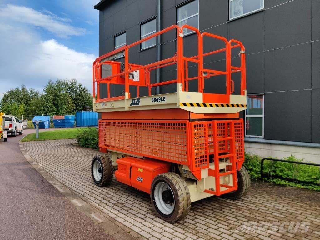 JLG 4069 LE Saxlift Šķerveida pacēlāji