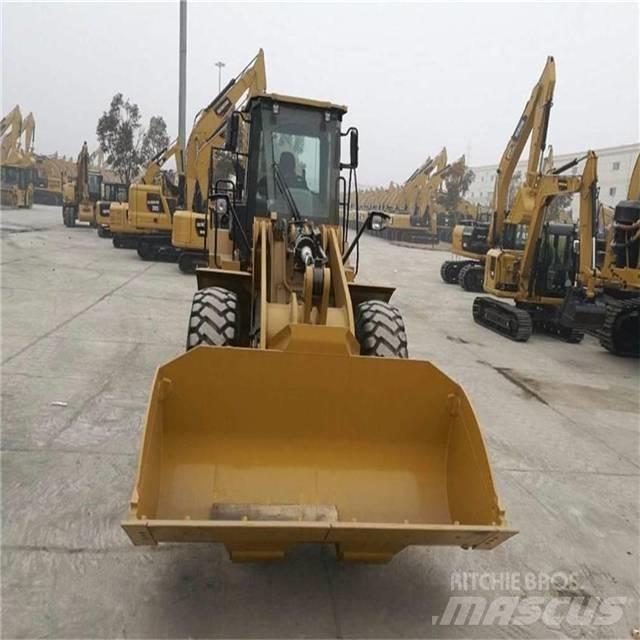 CAT 950G Iekrāvēji uz riteņiem
