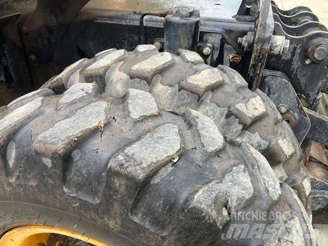 JCB JS 175 W Ekskavatori uz riteņiem