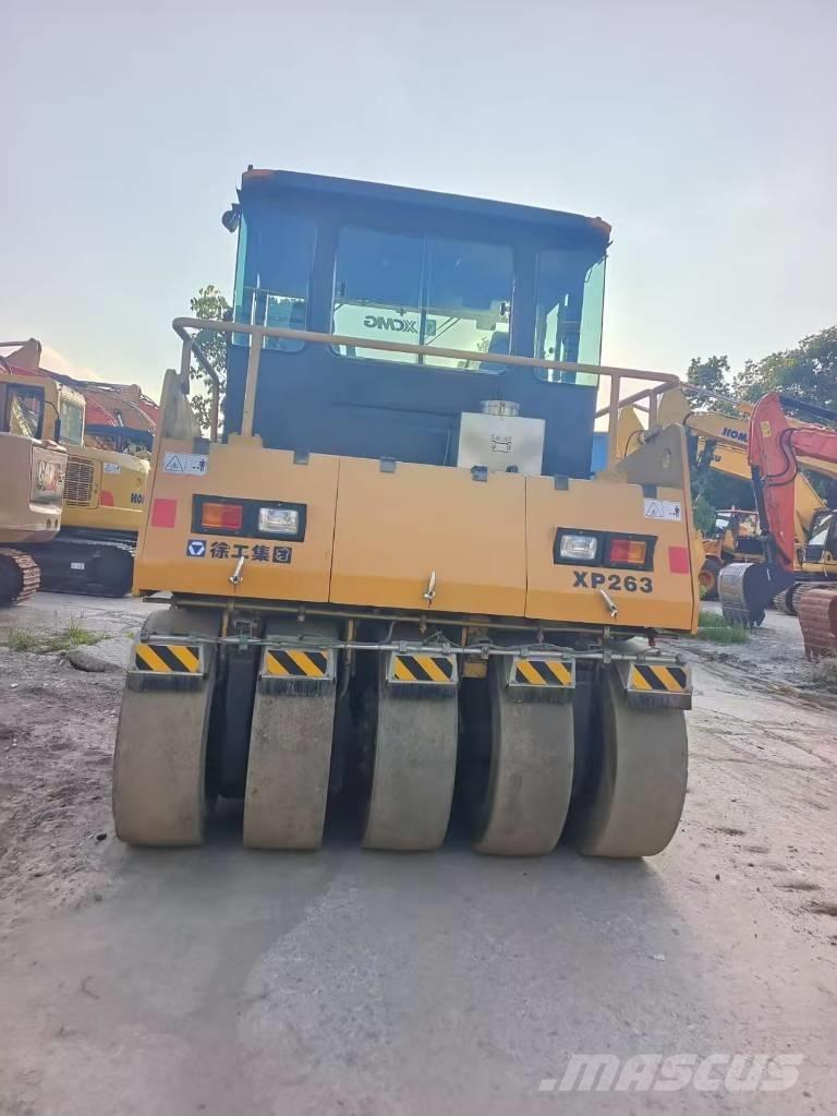 XCMG XP 263 Pneimatiskie veltņi
