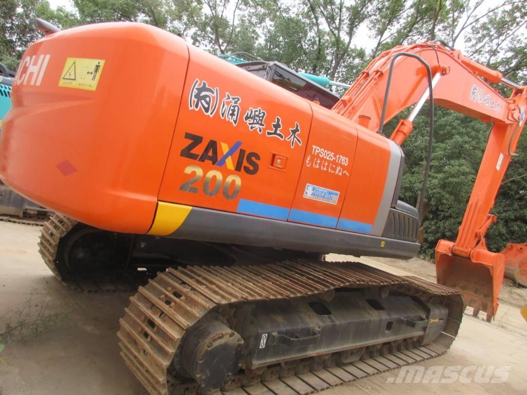 Hitachi ZAXIS 200-3G Kāpurķēžu ekskavatori