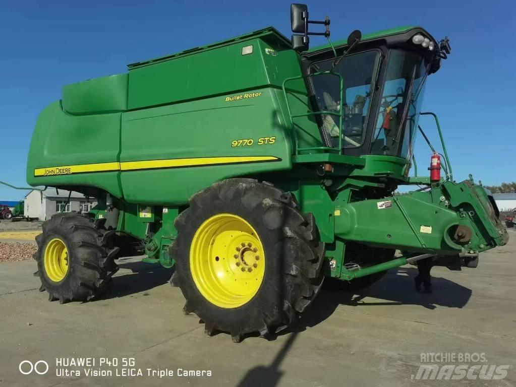 John Deere 9770 STS Ražas novākšanas kombaini