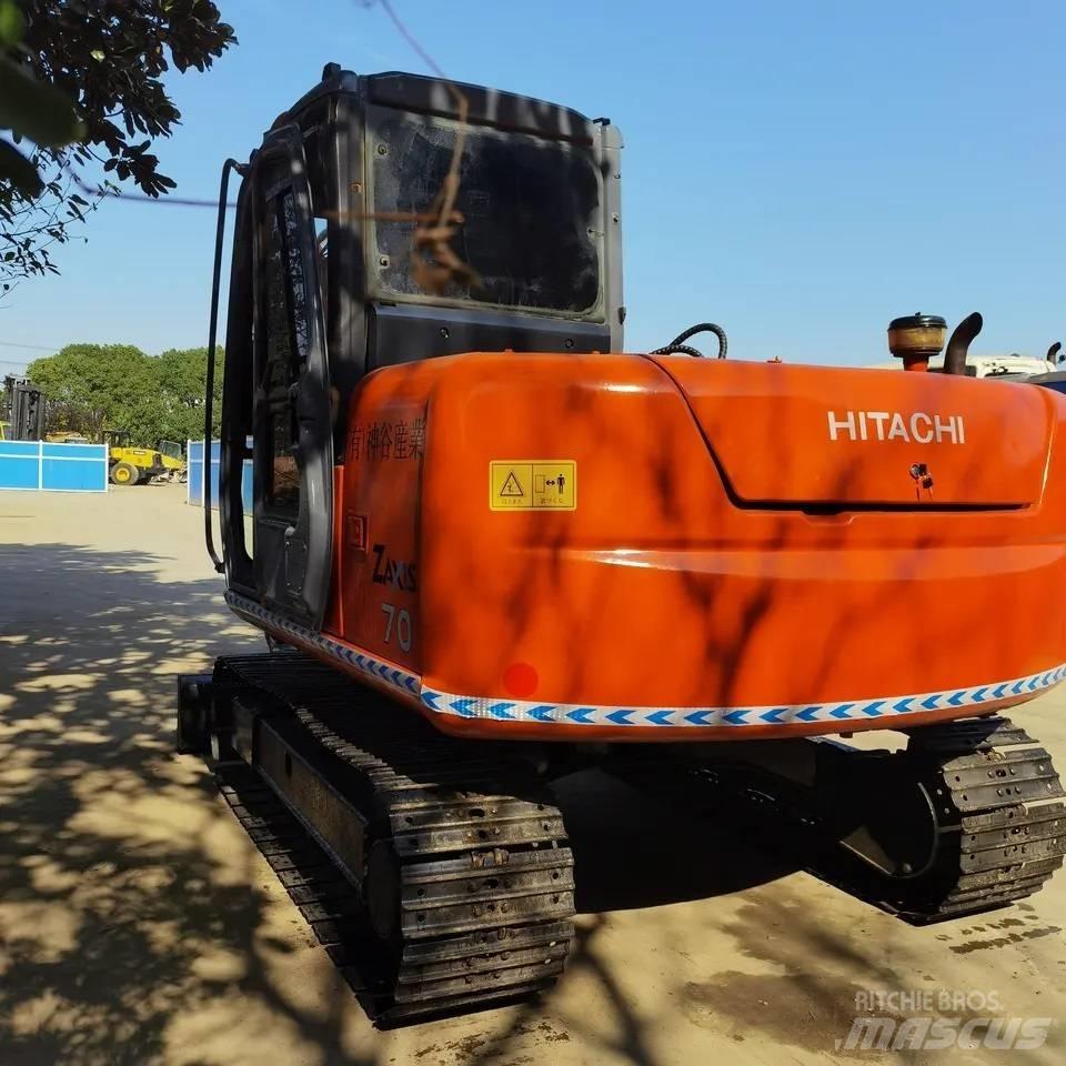 Hitachi ZX70 Kāpurķēžu ekskavatori