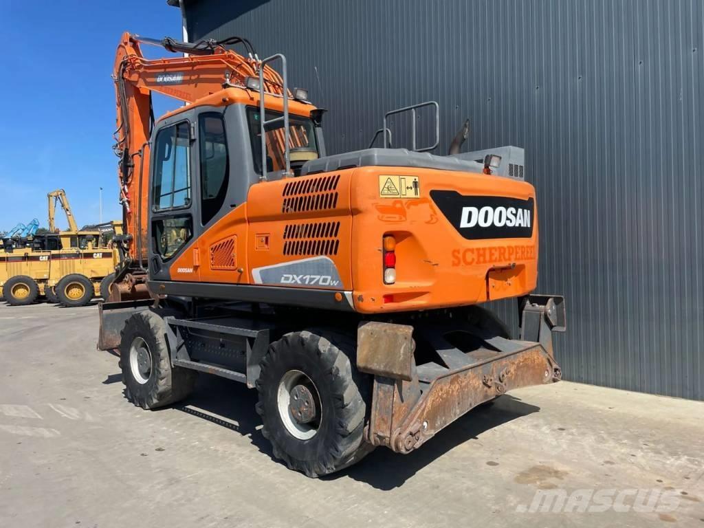 Doosan DX170W-5 Ekskavatori uz riteņiem