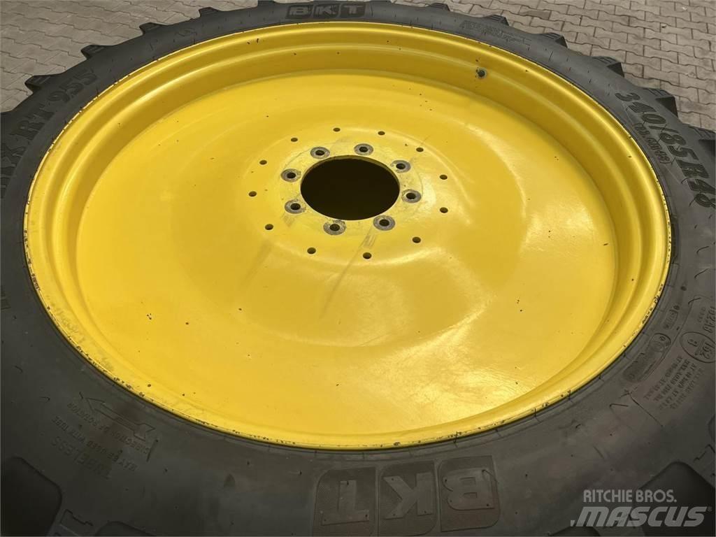 BKT 340/85R48 Riepas, riteņi un diski