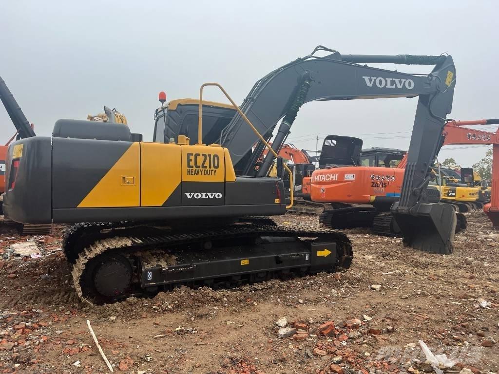 Volvo EC 210 B LC Kāpurķēžu ekskavatori