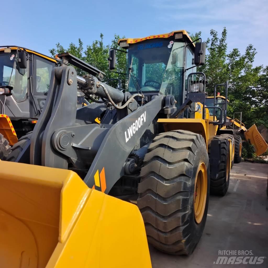 XCMG LW 600 FV Iekrāvēji uz riteņiem
