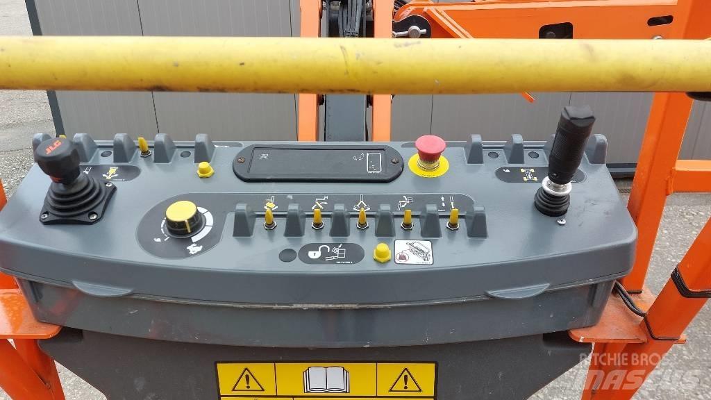 JLG E 400 AJPN Strēles pacēlāji