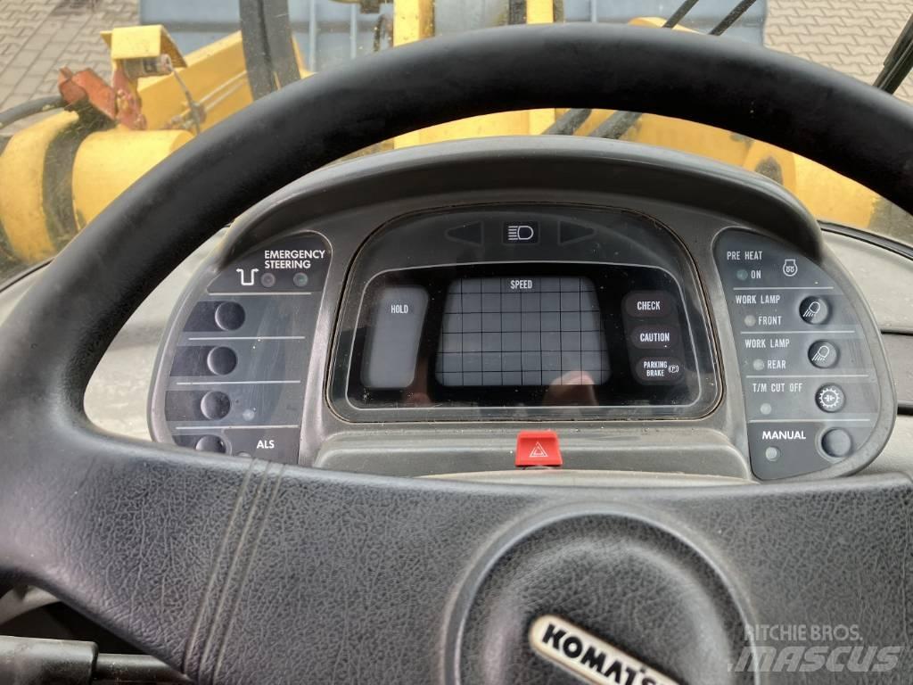 Komatsu WA 420 Iekrāvēji uz riteņiem