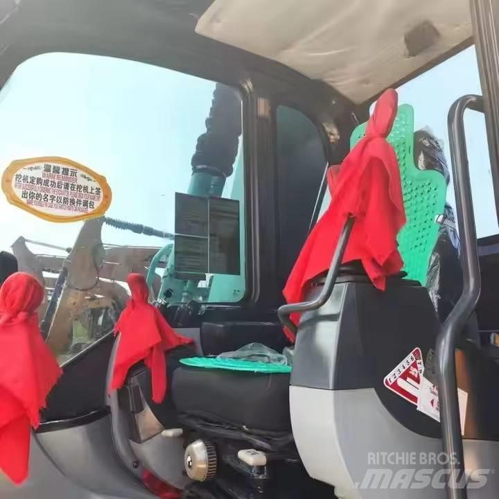 Kobelco SK75 Kāpurķēžu ekskavatori