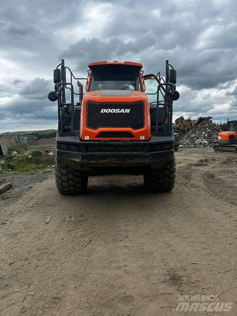 Doosan DA 30 - 7 Artikulētie pašizgāzēji