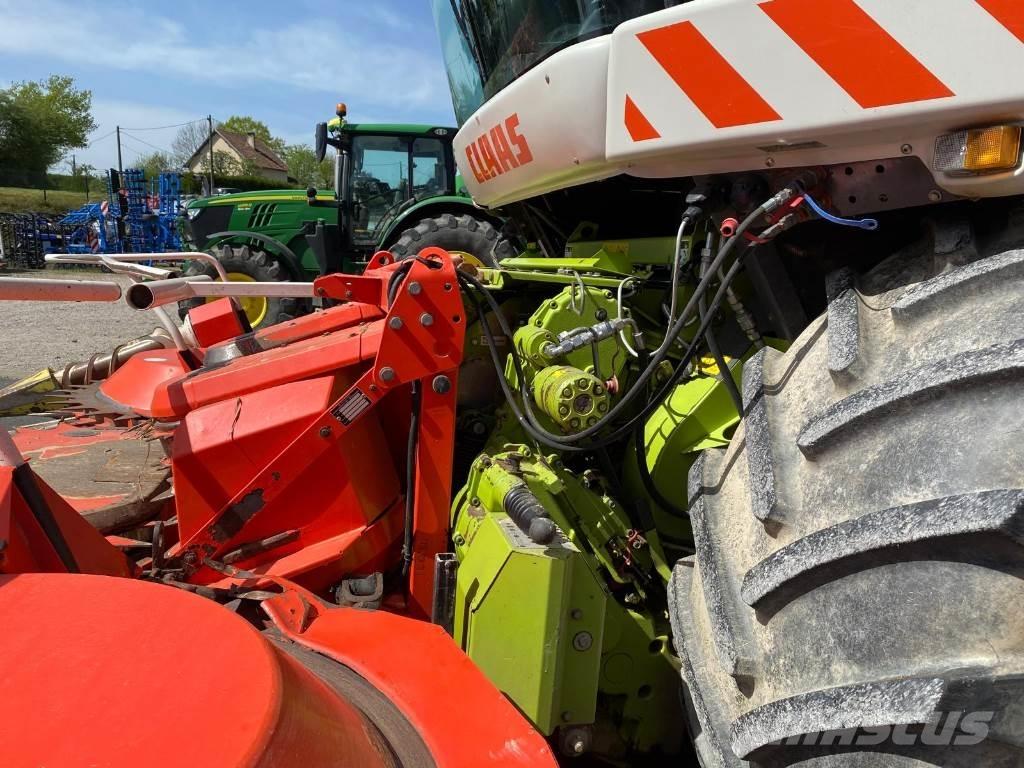 CLAAS JAGUAR 830 Zāles smalcinātāji