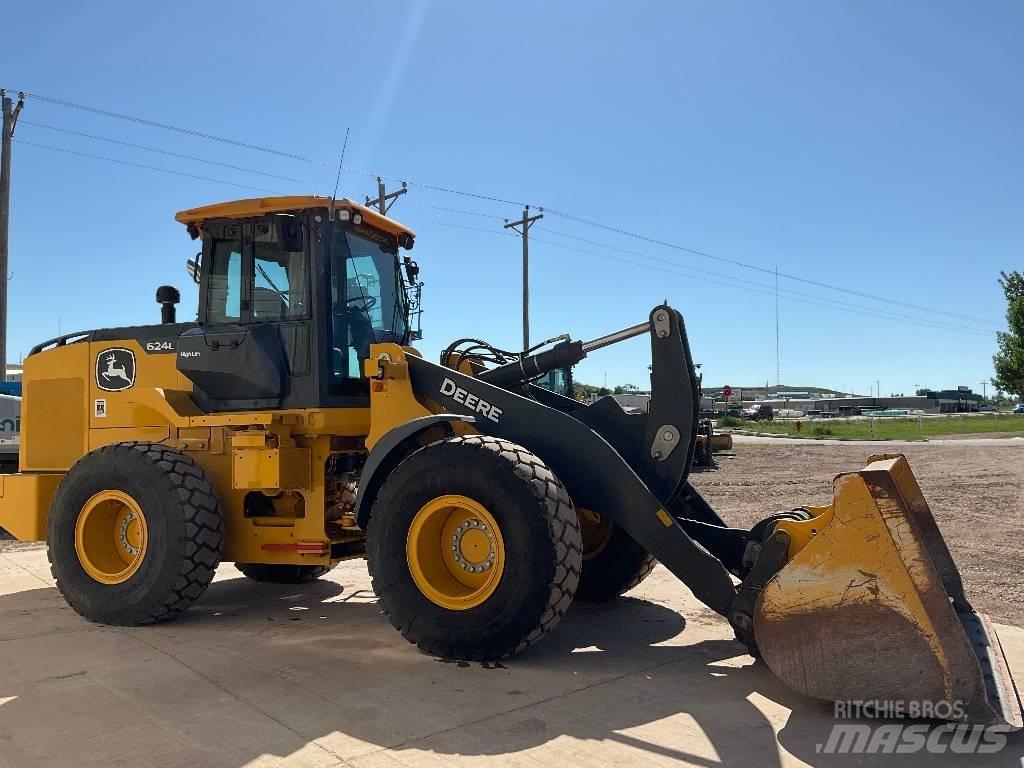 John Deere 624L Iekrāvēji uz riteņiem