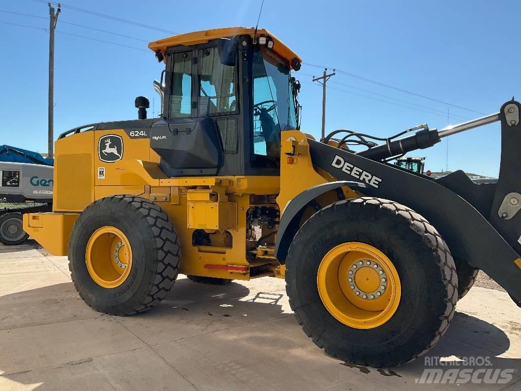 John Deere 624L Iekrāvēji uz riteņiem