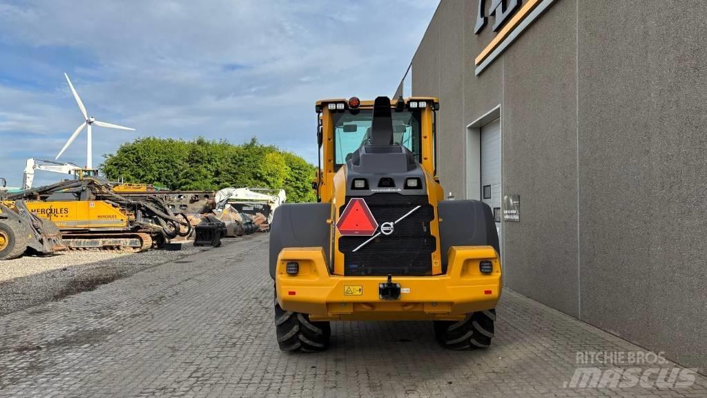 Volvo L 70 H Iekrāvēji uz riteņiem