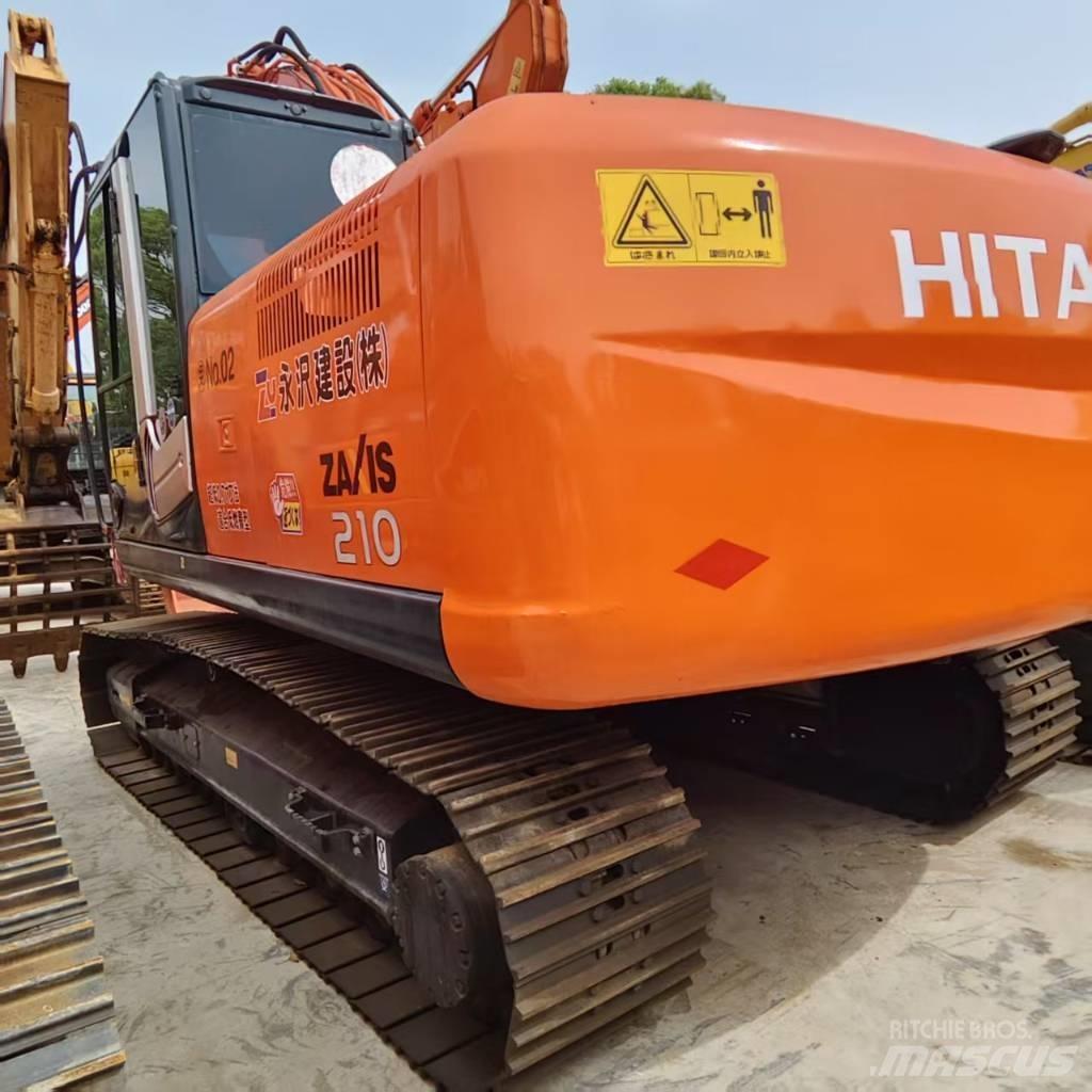 Hitachi ZX 210 Kāpurķēžu ekskavatori