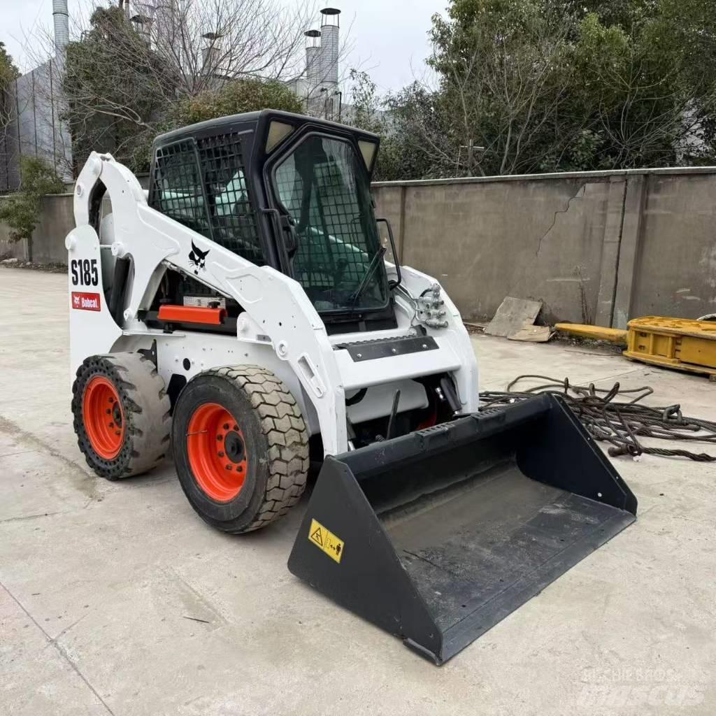 Bobcat S 185 Lietoti riteņu kompaktiekrāvēji