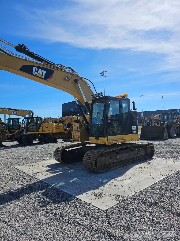 CAT 325 F Kāpurķēžu ekskavatori