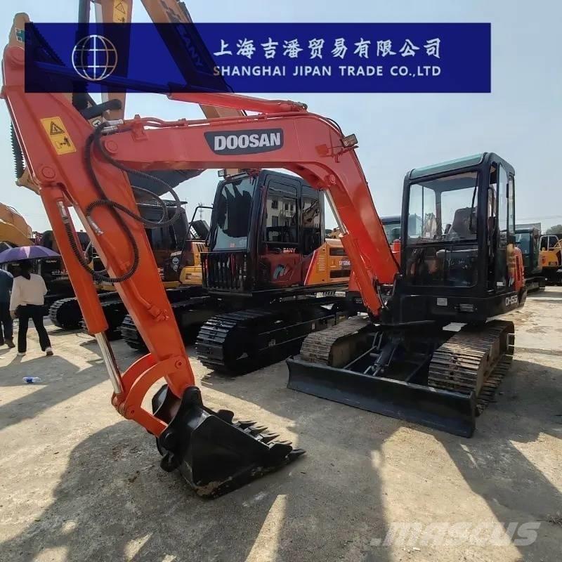 Doosan DH 55 Kāpurķēžu ekskavatori
