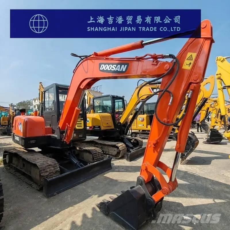 Doosan DH 55 Kāpurķēžu ekskavatori