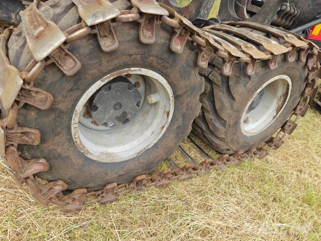 Komatsu 855 Forvarderi