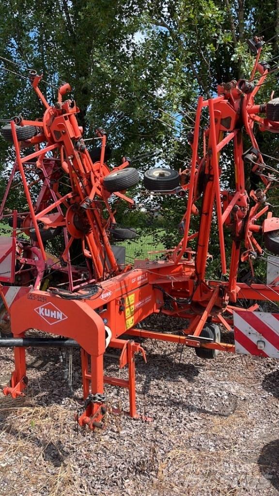 Kuhn GF 8501 T Grābekļi un siena ārdītāji