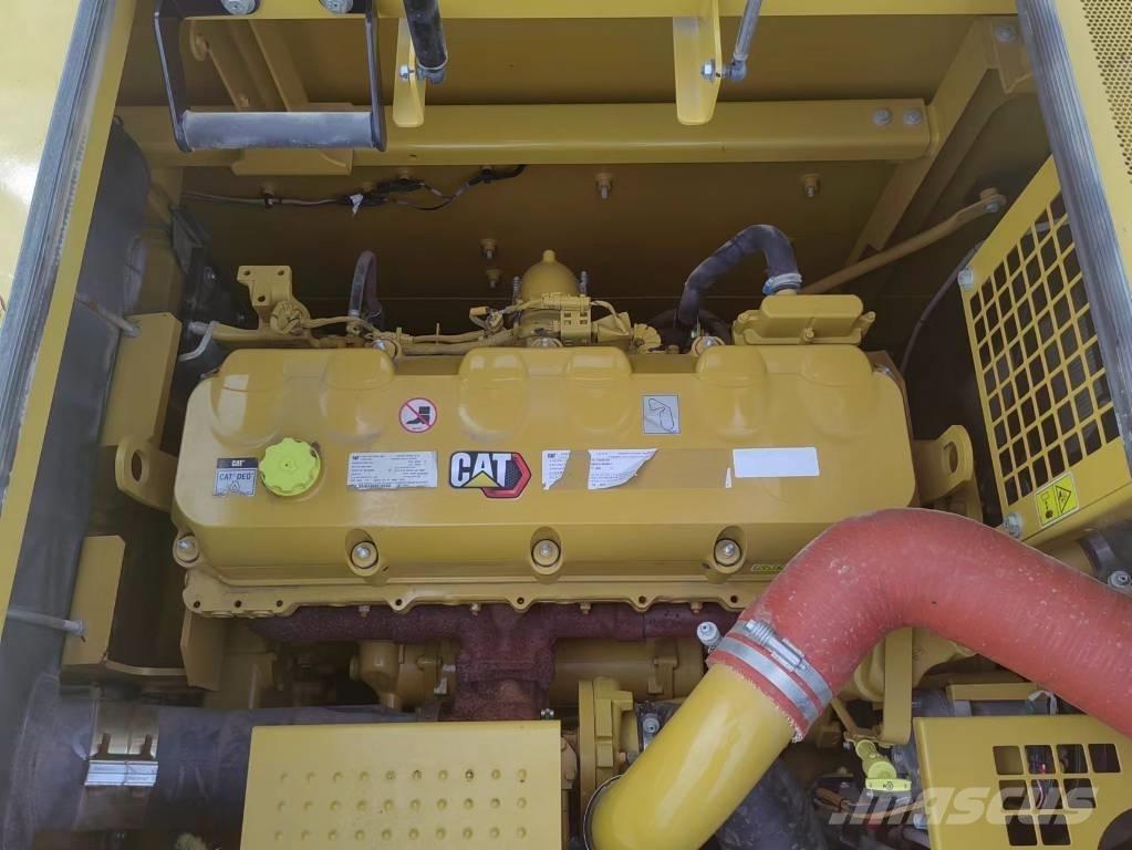 CAT 2020 CAT 349 Ekskavatori uz riteņiem
