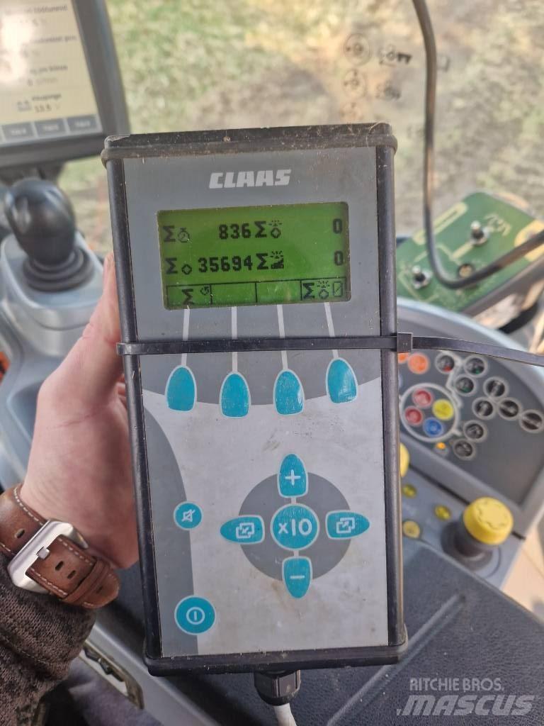CLAAS Rollant 354 RC Rituļu preses