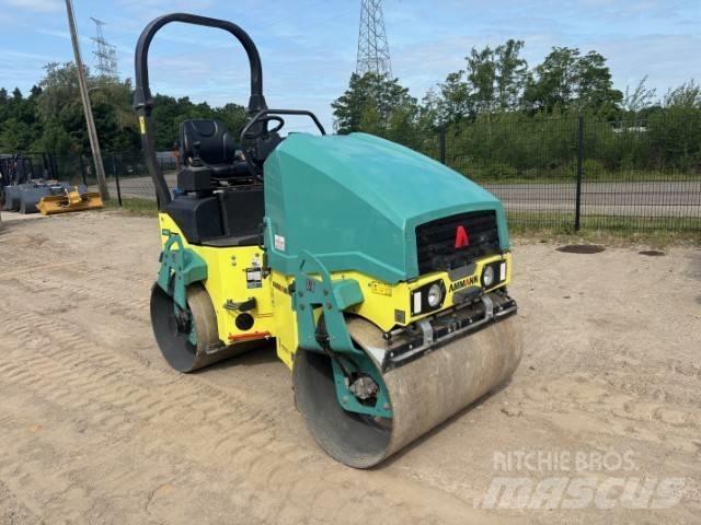 Ammann ARX 26 Divvalču grunts veltņi