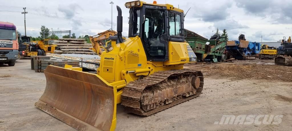 Komatsu D 51 EX-22 Kāpurķēžu buldozeri