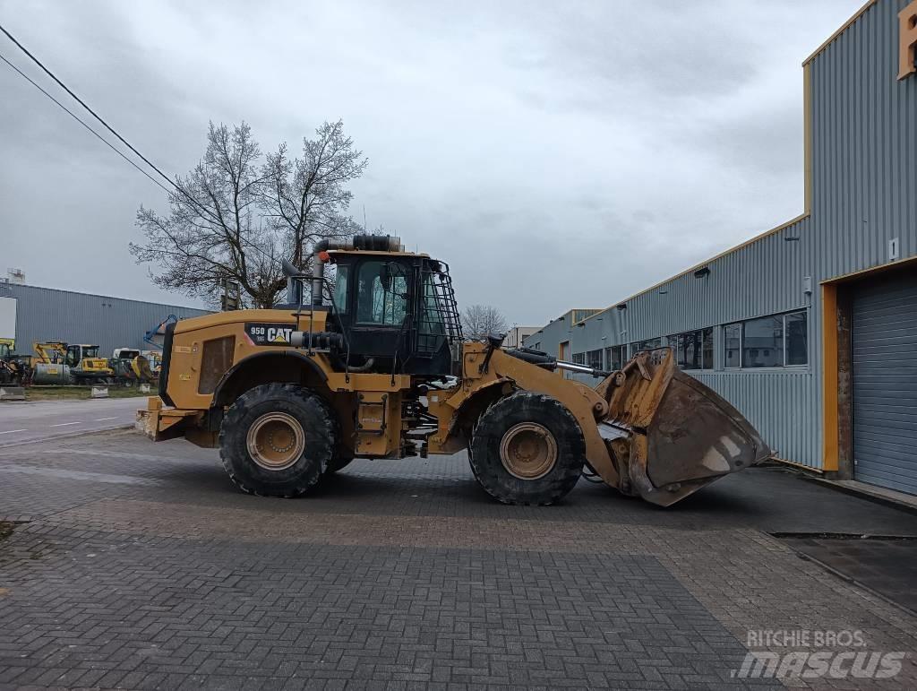 CAT 950GC Iekrāvēji uz riteņiem