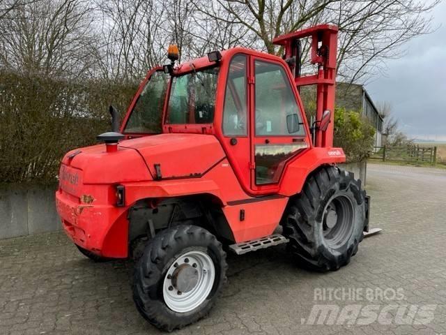 Manitou M 26.4 Apvidus autokrāvējs