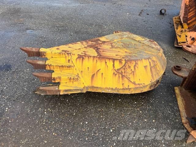 ADCO 100 Strēles un kausi