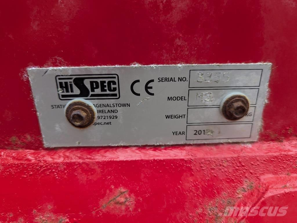 Hi-Spec 800 Mēslojuma izkliedētājs