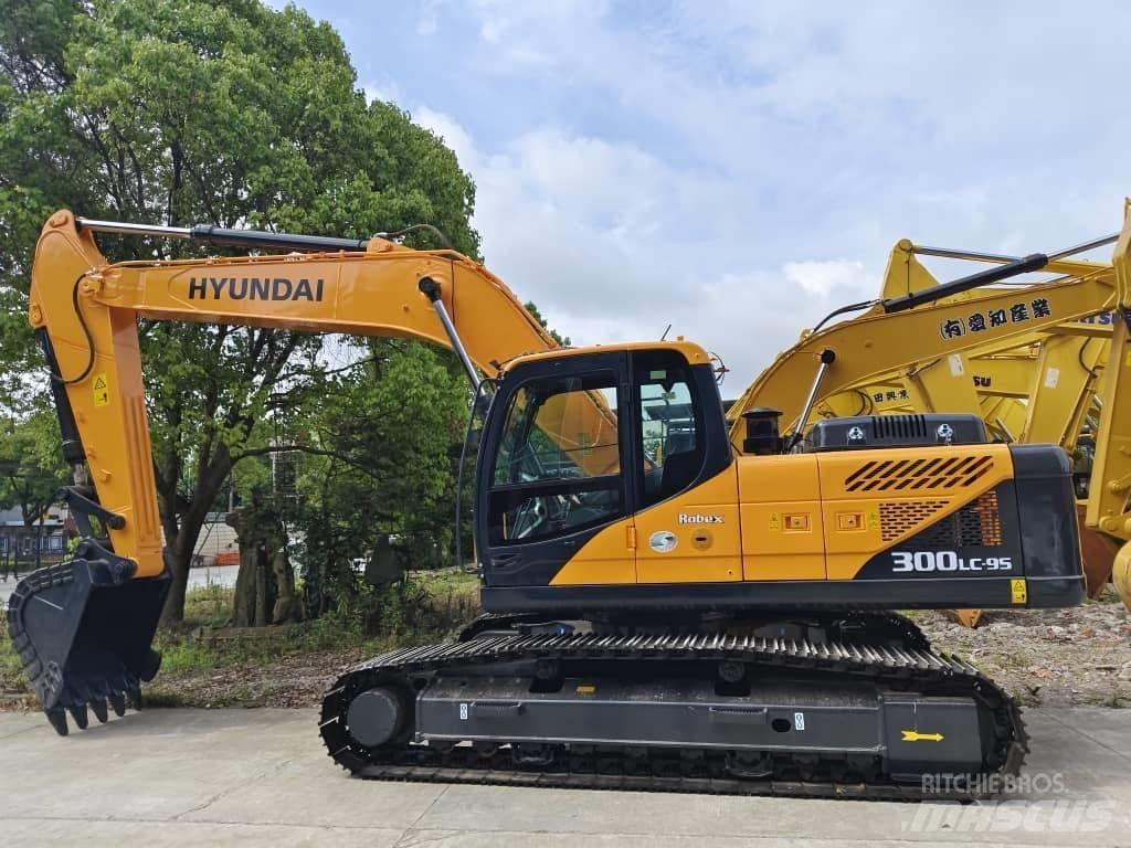 Hyundai 330LC-9S Kāpurķēžu ekskavatori