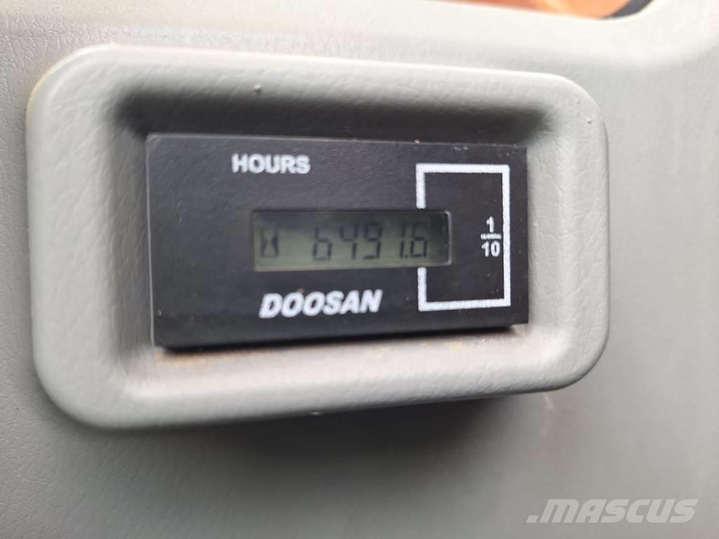 Doosan DX140LCR-5 Kāpurķēžu ekskavatori