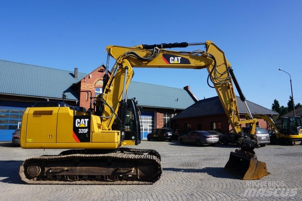 CAT 320 FL Kāpurķēžu ekskavatori