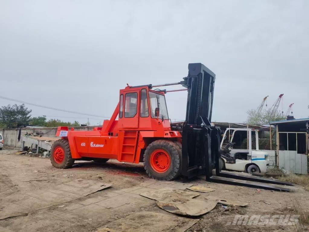Kalmar DCF 420-12 Tehnika ar dīzeļa dzinēju