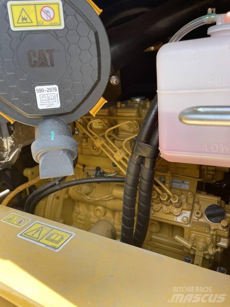 CAT 305.5 Kāpurķēžu ekskavatori