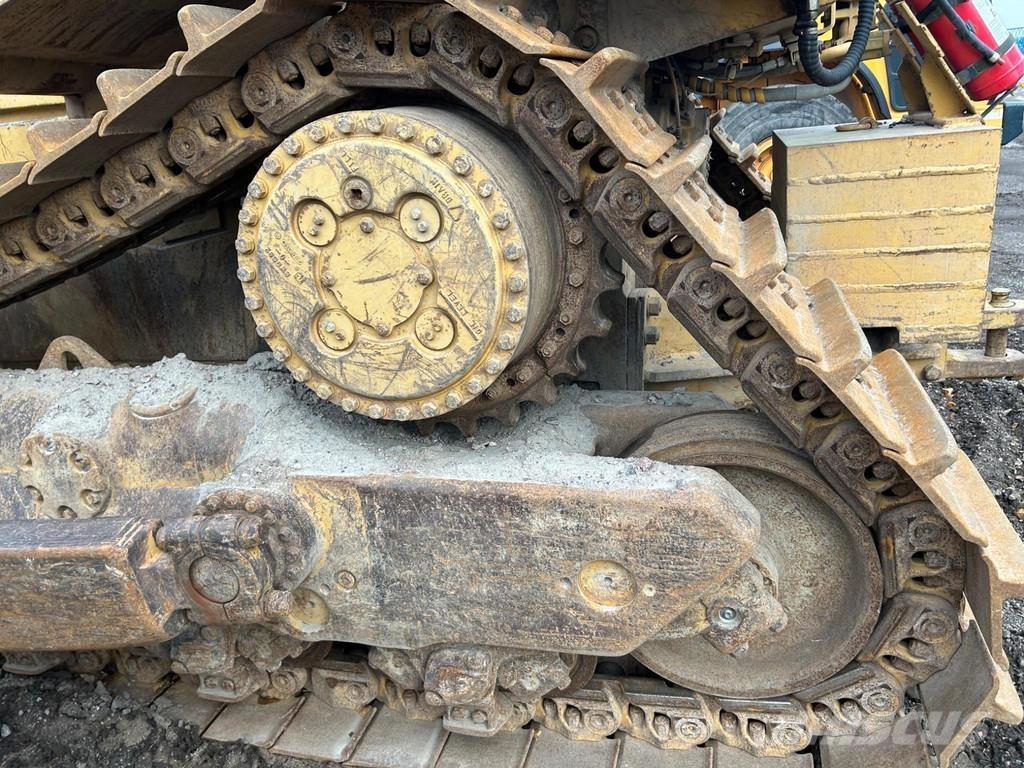 CAT D8 N Kāpurķēžu buldozeri