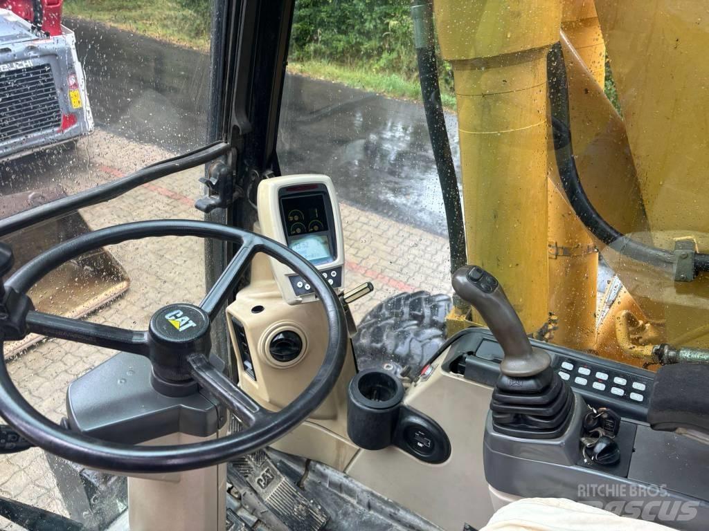 CAT M 316 C Ekskavatori uz riteņiem