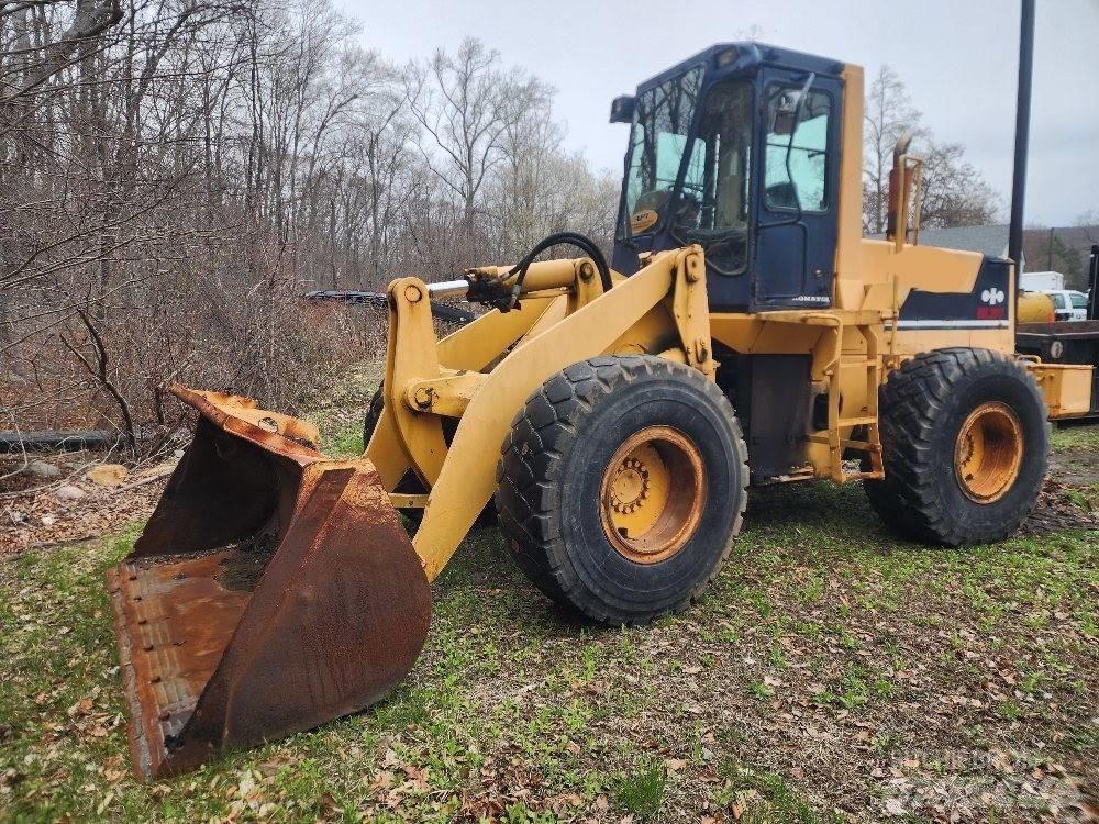 Komatsu WA 300-1 Iekrāvēji uz riteņiem