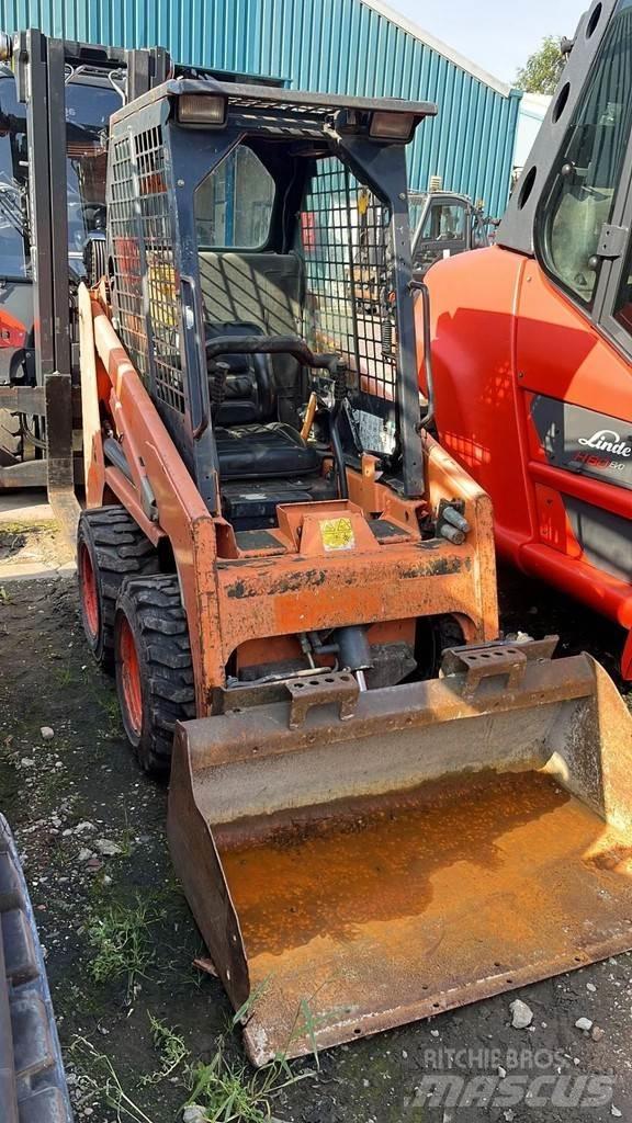 Bobcat S70 Lietoti riteņu kompaktiekrāvēji