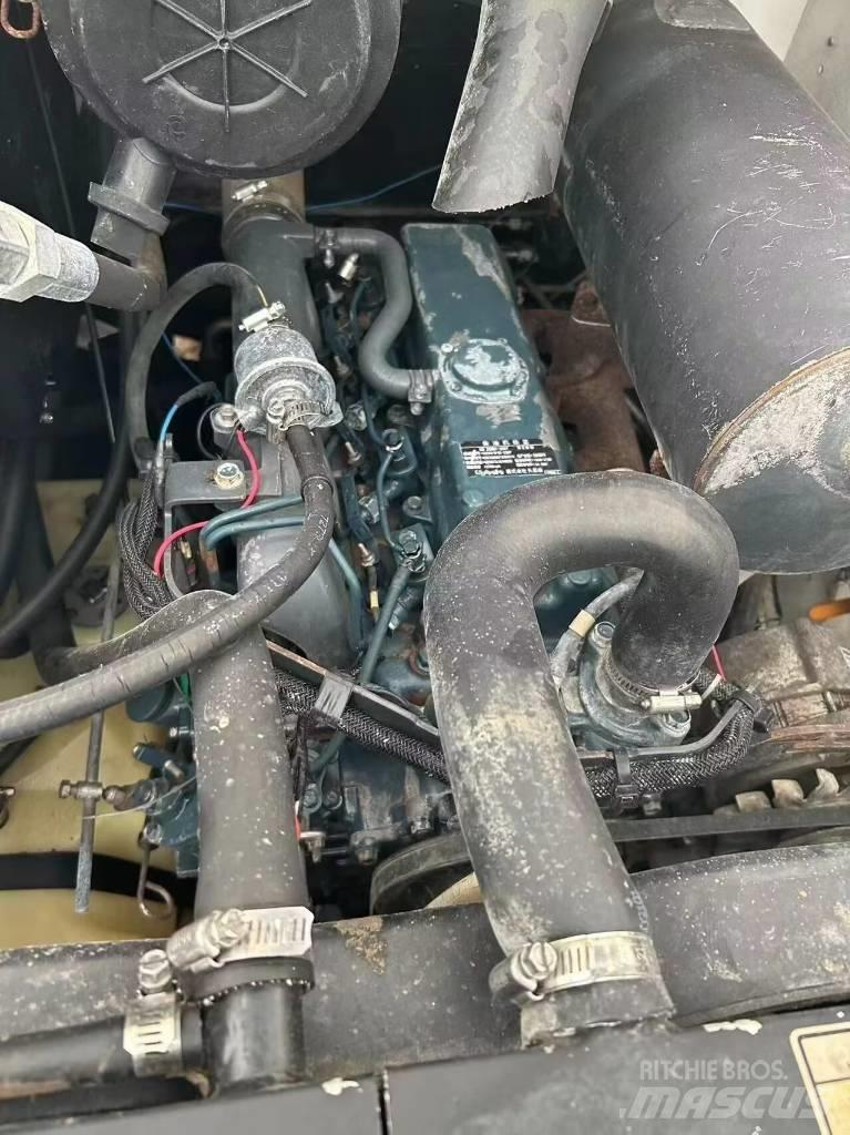 Bobcat S 16 Lietoti riteņu kompaktiekrāvēji