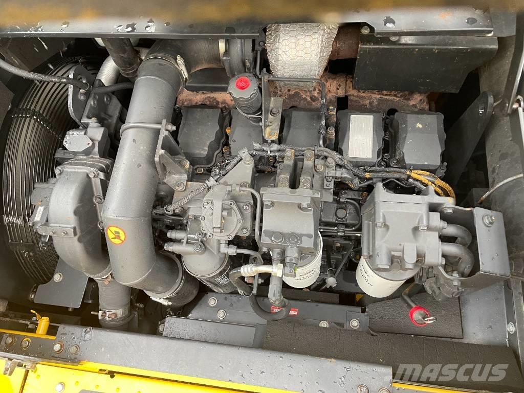 Komatsu PC 400-8 Kāpurķēžu ekskavatori
