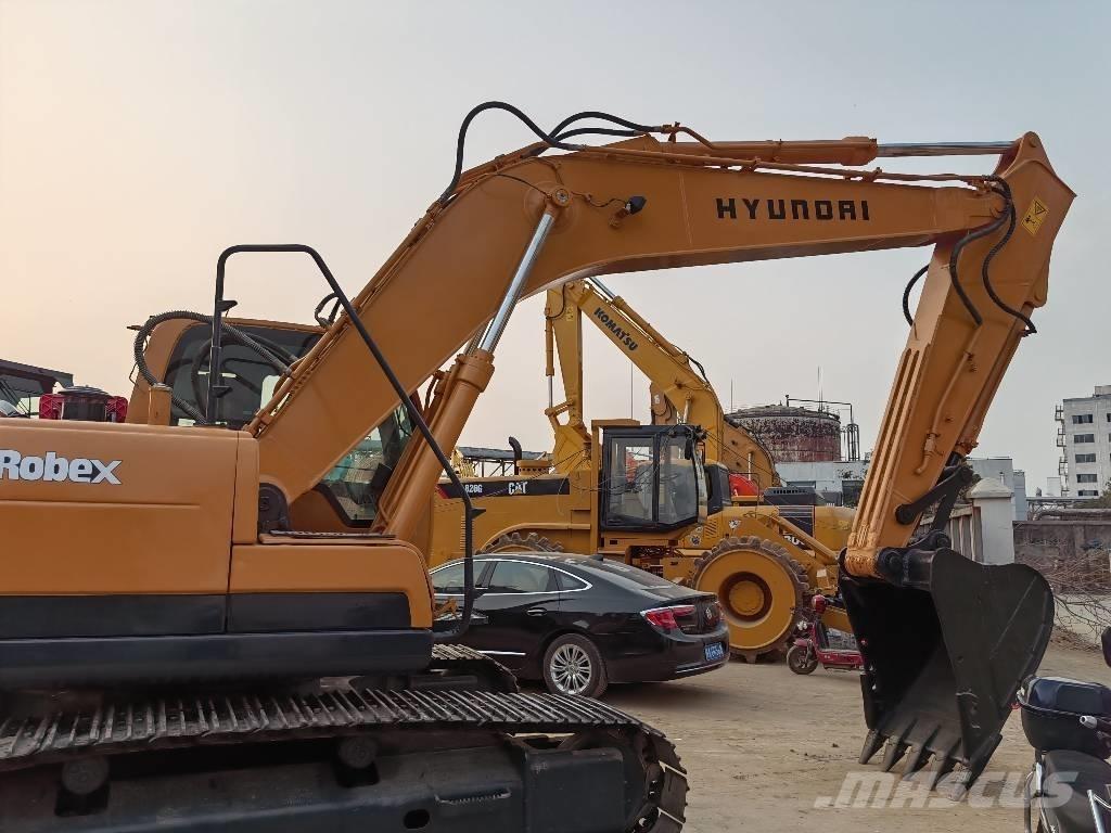 Hyundai 220LC-9s Kāpurķēžu ekskavatori