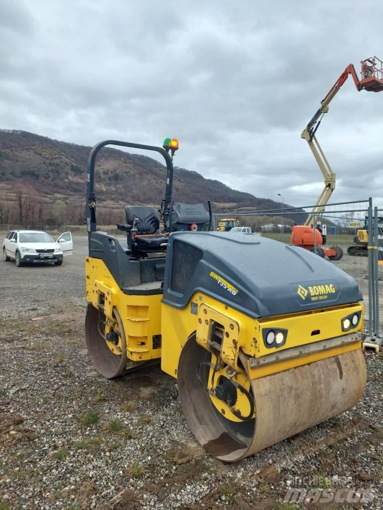 Bomag BW 135 AD-5 Divvalču grunts veltņi